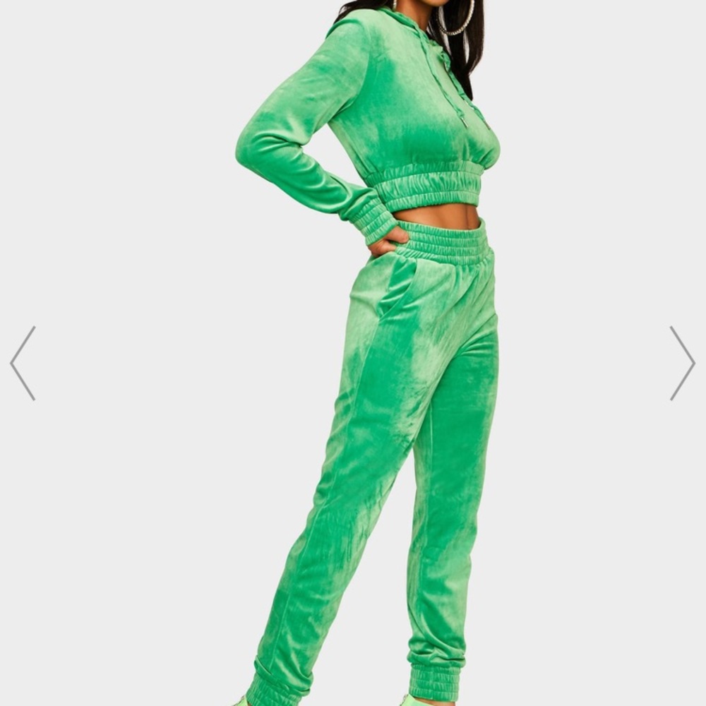 DOLLSKILL SELFIE SOCIALITE JOGGER SET GREEN
